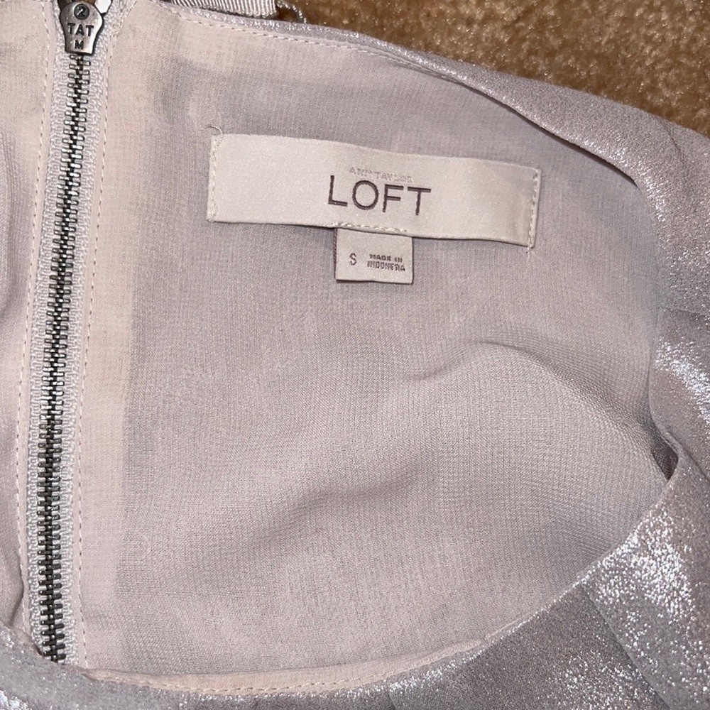 LOFT Silver Shell. Size Small - Picture 2 of 3